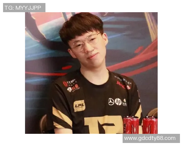 独家解析RNG战术对比与其他战队的优势与劣势分析实时新闻